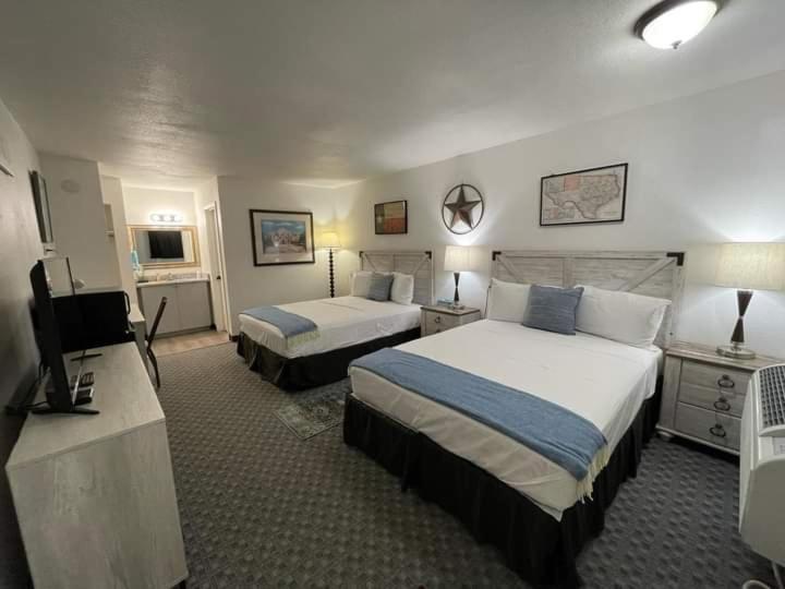 Glen Rose Inn & Suites Exterior foto